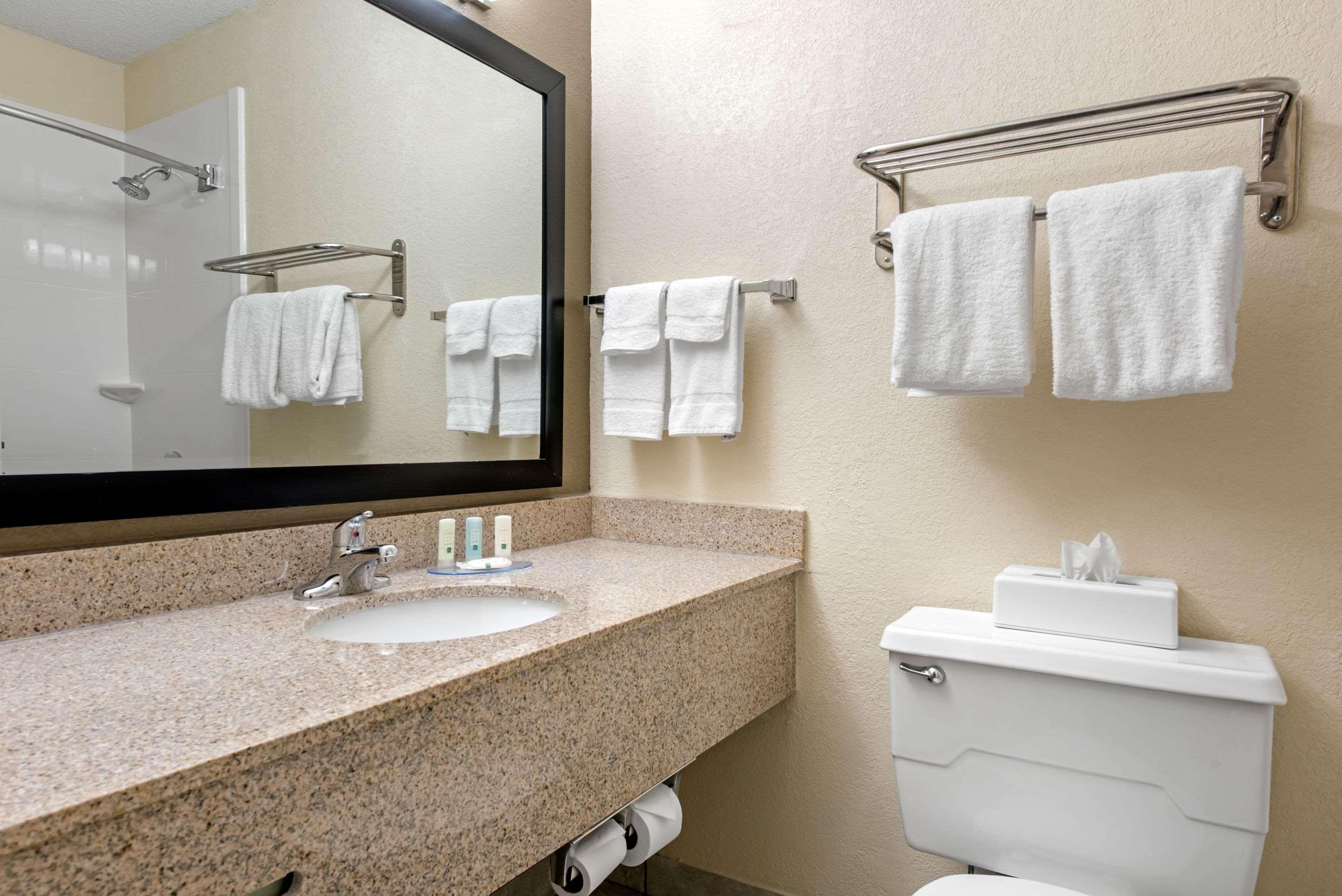 Quality Inn & Suites Lafayette I-65 Esterno foto