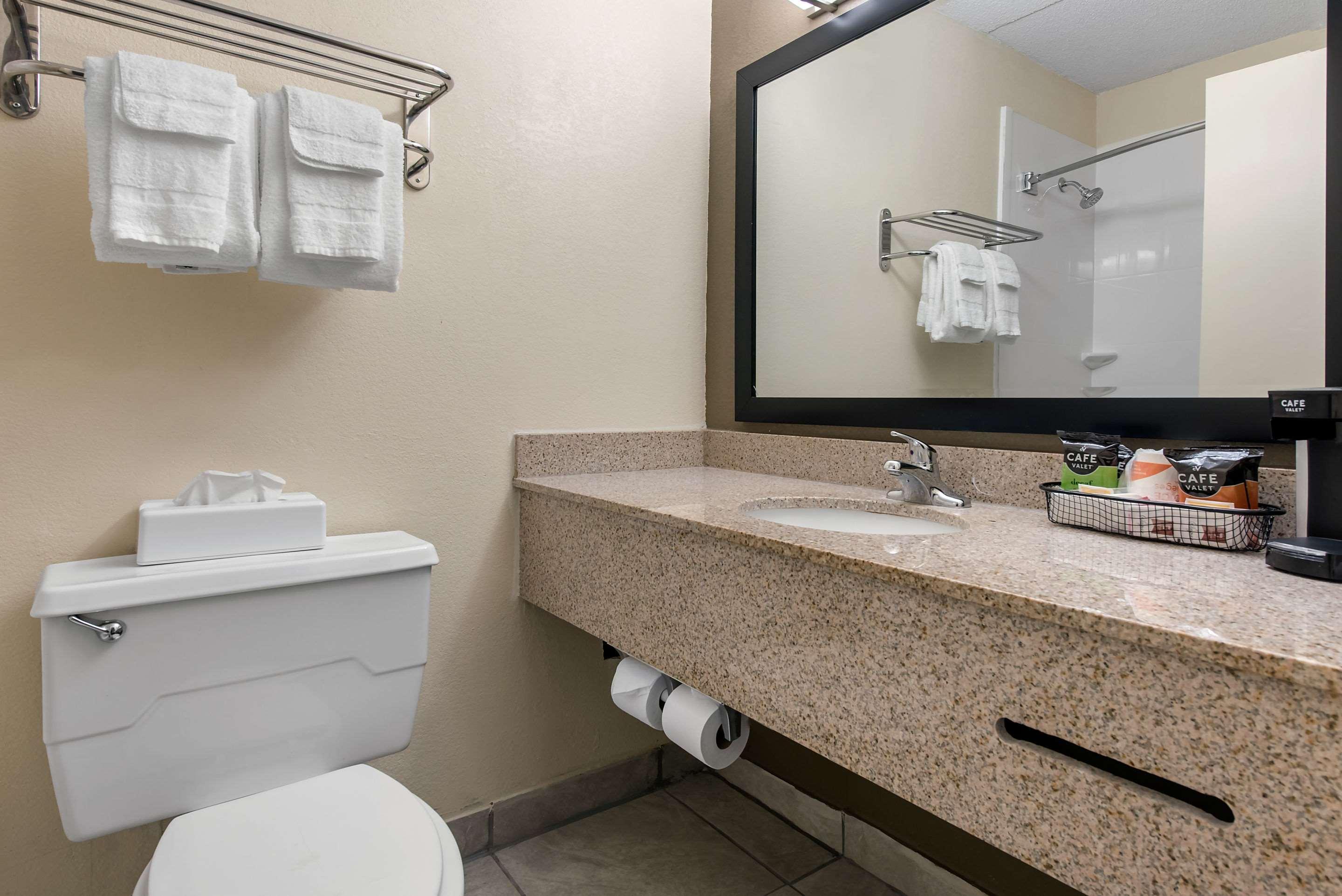 Quality Inn & Suites Lafayette I-65 Esterno foto