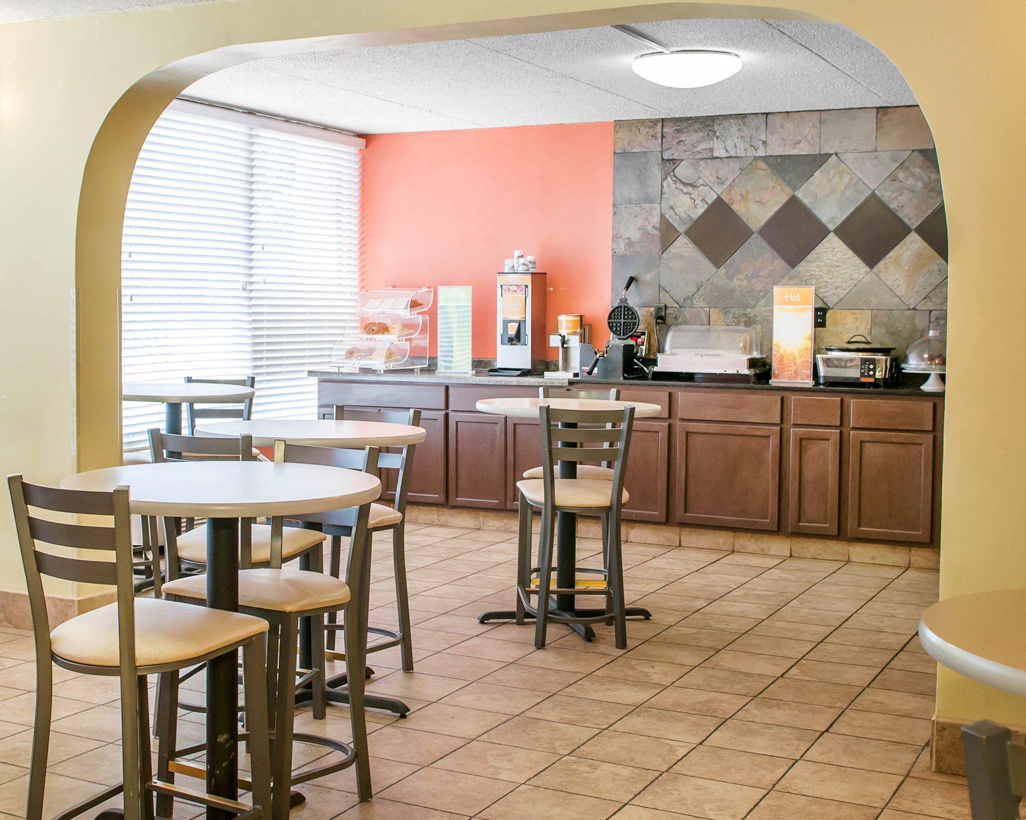 Quality Inn & Suites Lafayette I-65 Esterno foto