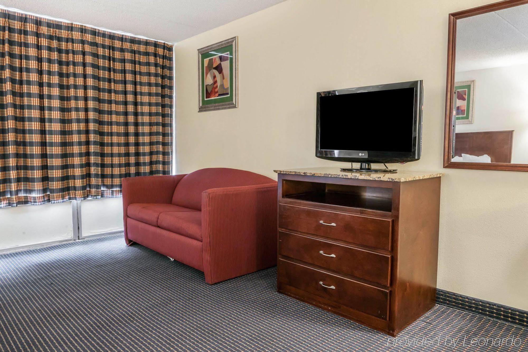 Quality Inn & Suites Lafayette I-65 Esterno foto